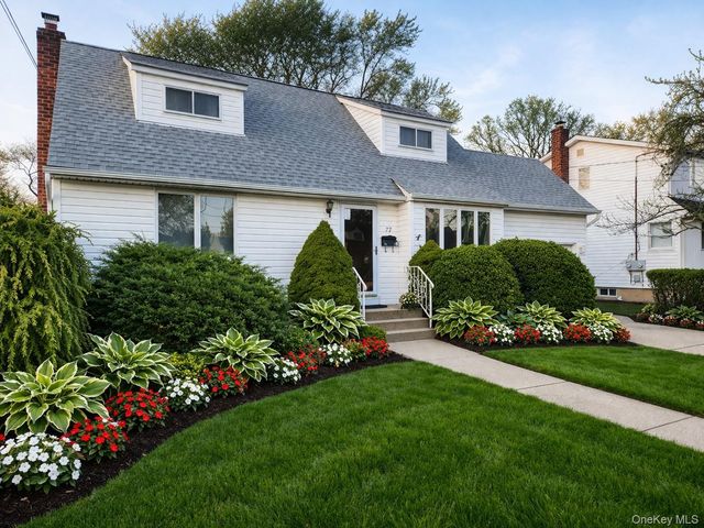 77 Nims Avenue, West Babylon, NY 11704