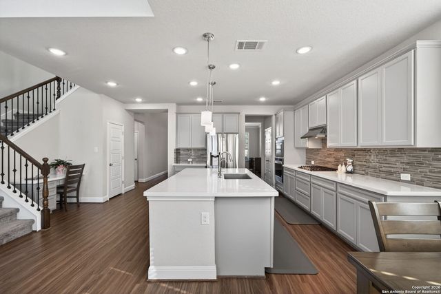 2330 Olive, San Antonio, TX 78259