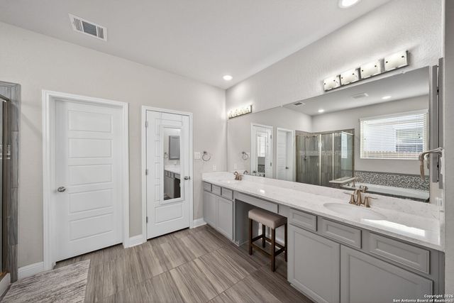 2330 Olive, San Antonio, TX 78259