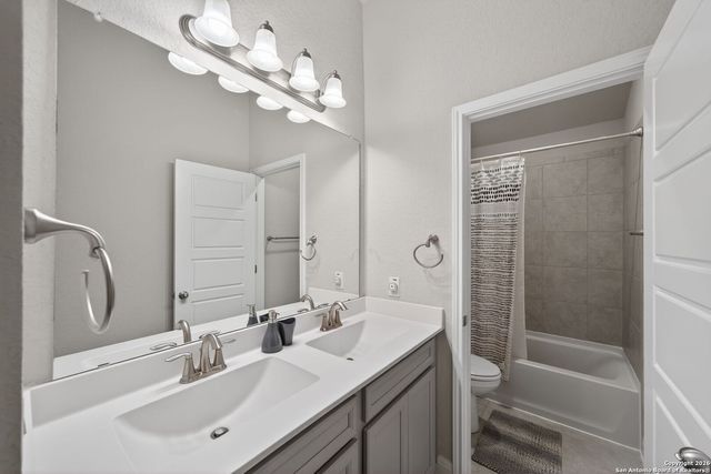 2330 Olive, San Antonio, TX 78259