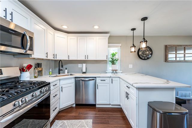 3773 Rural Ct, Churchill Boro, PA 15221