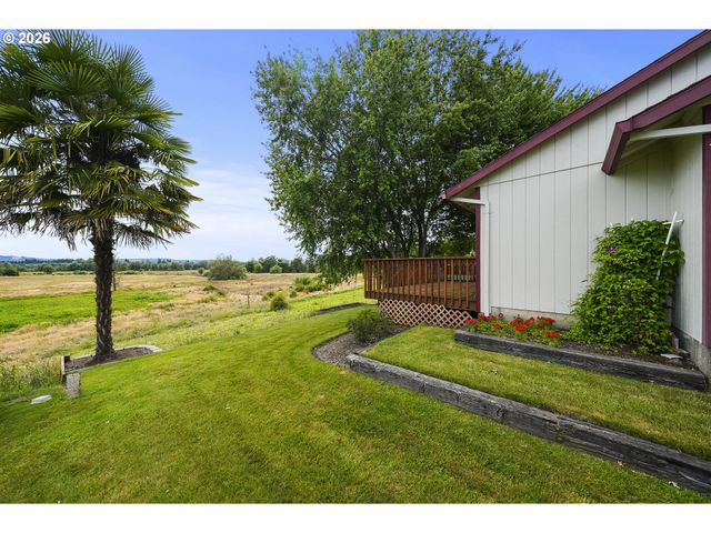 1399 Se DUKE Dr, Hillsboro, OR 97123