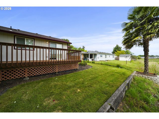 1399 Se DUKE Dr, Hillsboro, OR 97123