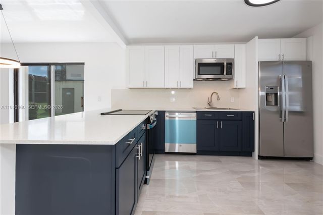 16461 Blatt Boulevard 104, Weston, FL 33326