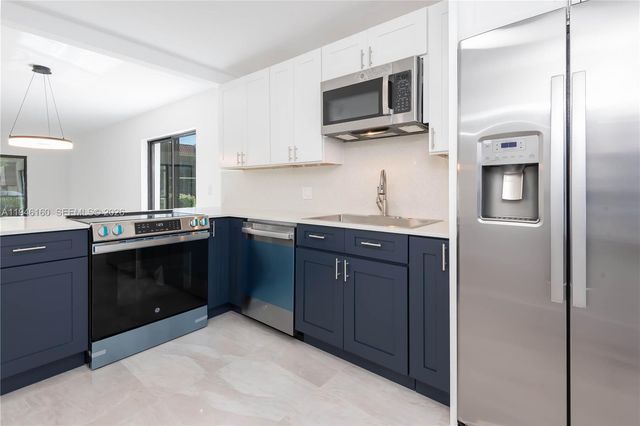 16461 Blatt Boulevard 104, Weston, FL 33326