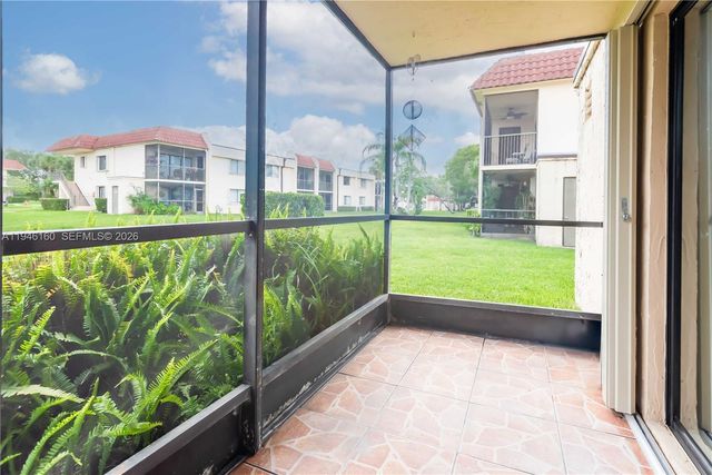16461 Blatt Boulevard 104, Weston, FL 33326