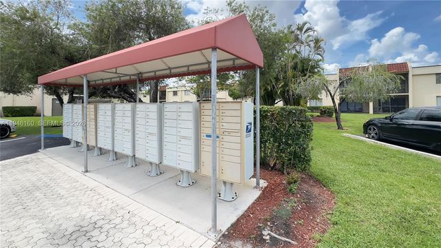 16461 Blatt Boulevard 104, Weston, FL 33326