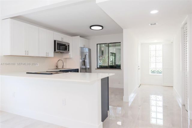 16461 Blatt Boulevard 104, Weston, FL 33326