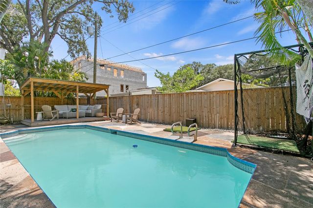 508 COLUMBIA DRIVE, Tampa, FL 33606