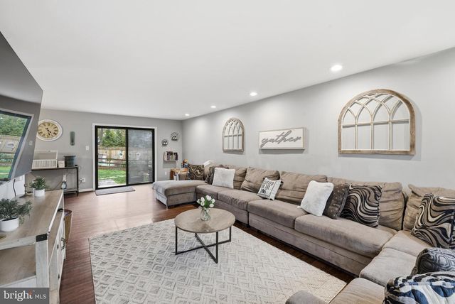 3413 ENGLEMEADE RD, Pikesville, MD 21208