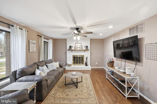 3413 ENGLEMEADE RD, Pikesville, MD 21208