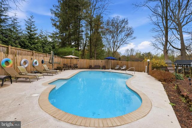 3413 ENGLEMEADE RD, Pikesville, MD 21208
