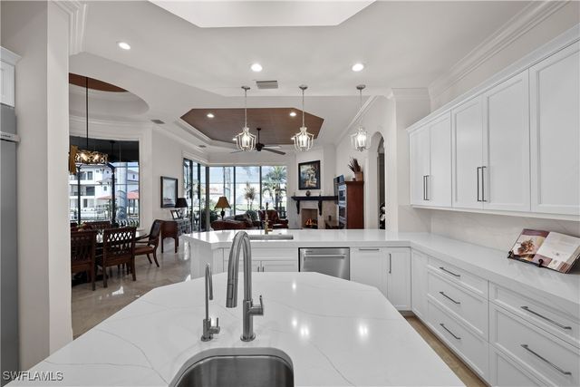 447 Egret AVE, Naples, FL 34108