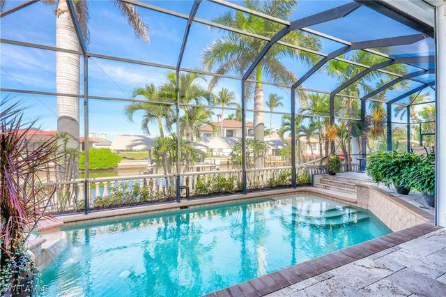 447 Egret AVE, Naples, FL 34108