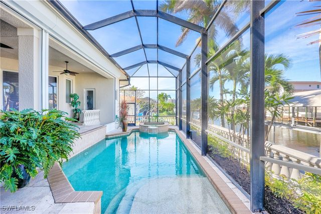 447 Egret AVE, Naples, FL 34108