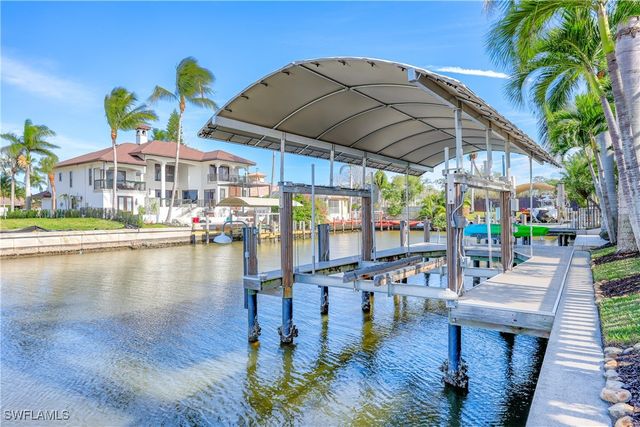 447 Egret AVE, Naples, FL 34108