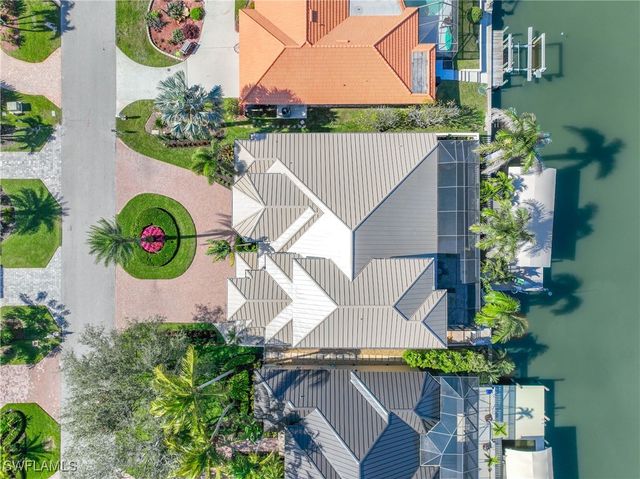 447 Egret AVE, Naples, FL 34108