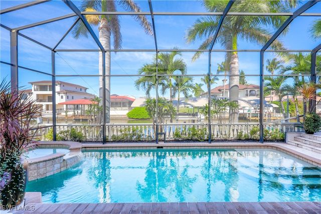 447 Egret AVE, Naples, FL 34108