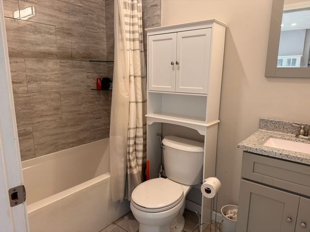 1 Chapel Ln, Wareham, MA 02538