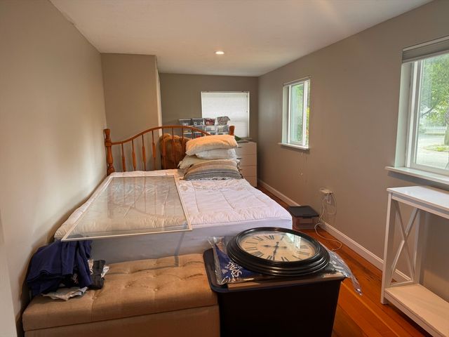 1 Chapel Ln, Wareham, MA 02538