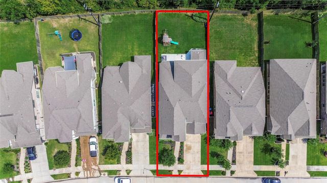 8922 Stanley Oak Drive, Missouri City, TX 77459