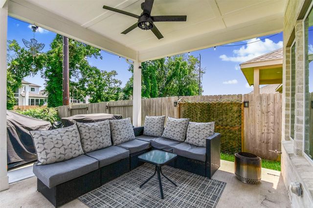 8922 Stanley Oak Drive, Missouri City, TX 77459