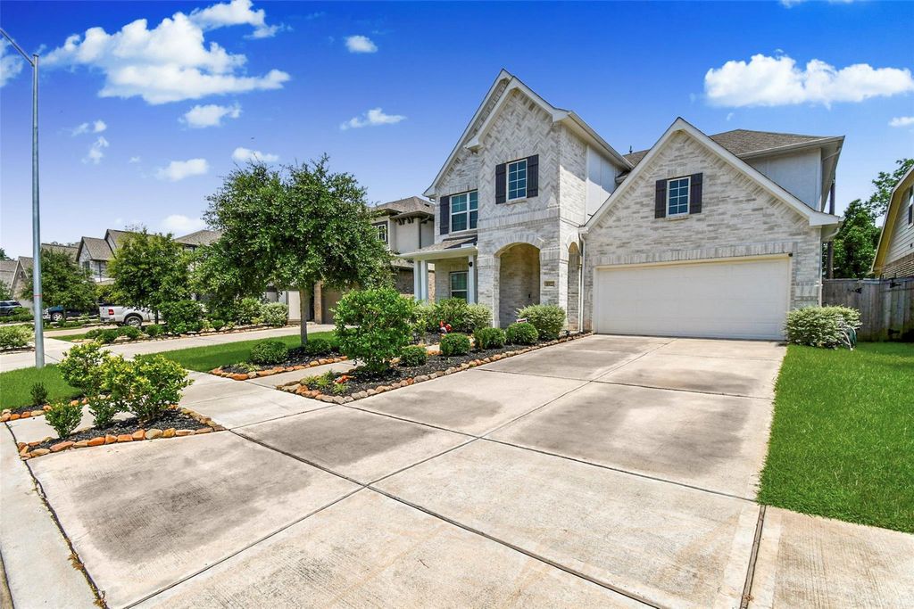8922 Stanley Oak Drive, Missouri City, TX 77459