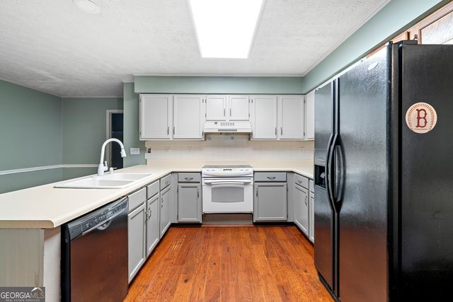 1975 Vintage Drive, Snellville, GA 30078
