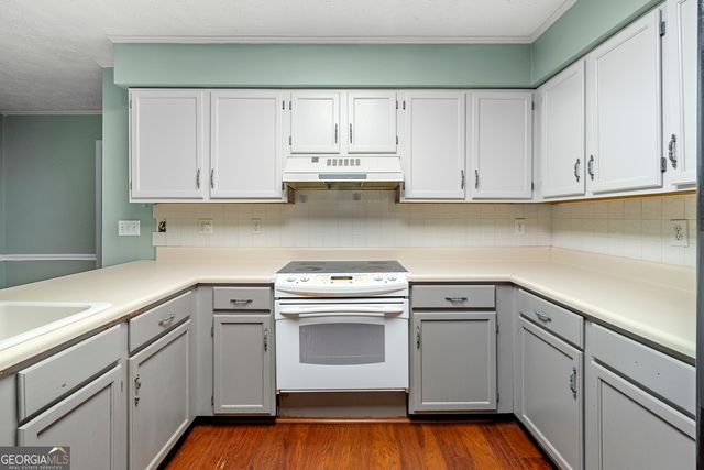 1975 Vintage Drive, Snellville, GA 30078