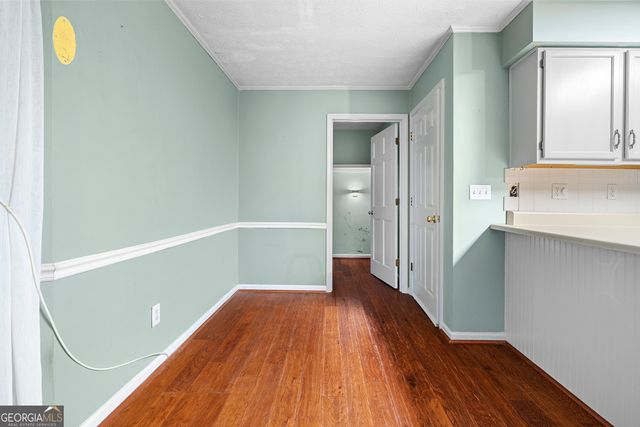 1975 Vintage Drive, Snellville, GA 30078
