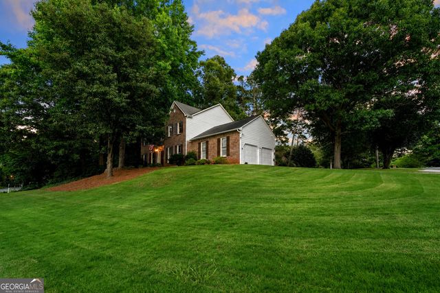 1975 Vintage Drive, Snellville, GA 30078