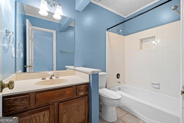 1975 Vintage Drive, Snellville, GA 30078
