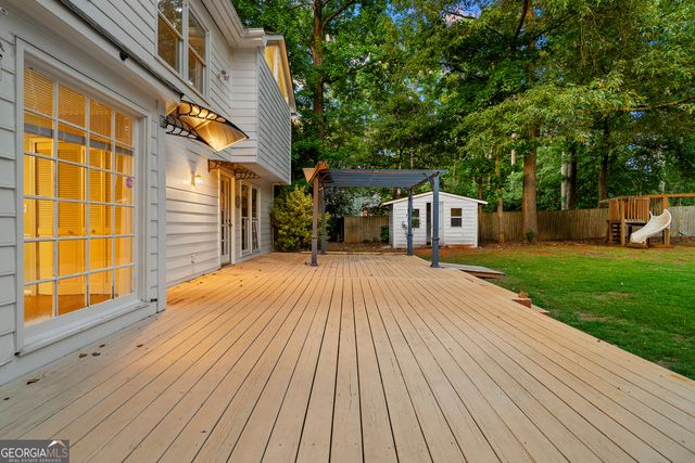 1975 Vintage Drive, Snellville, GA 30078