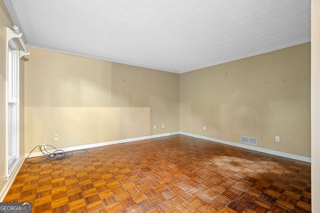 1975 Vintage Drive, Snellville, GA 30078