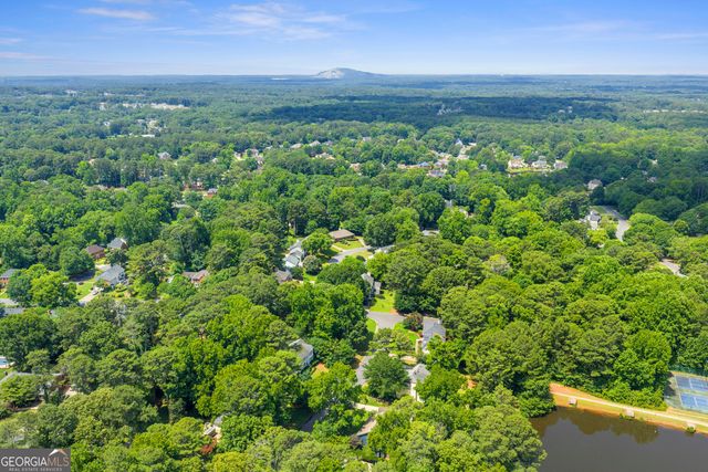 1975 Vintage Drive, Snellville, GA 30078