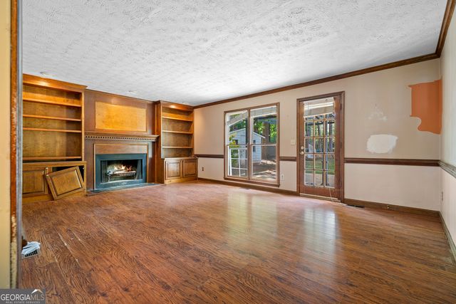 1975 Vintage Drive, Snellville, GA 30078