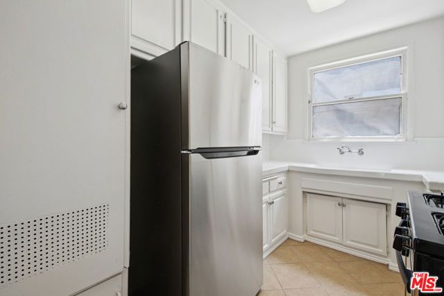 1138 S Sherbourne Drive 3, Los Angeles, CA 90035