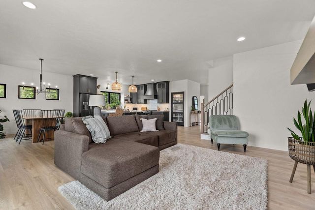 1162 CLEGGS LANE, Hortonville, WI 54944