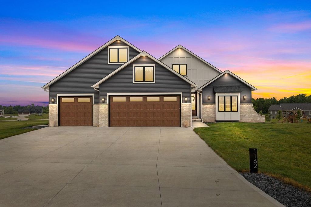 1162 CLEGGS LANE, Hortonville, WI 54944