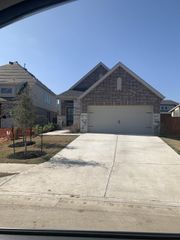 229 Rosebush DR NE, Liberty Hill, TX 78642