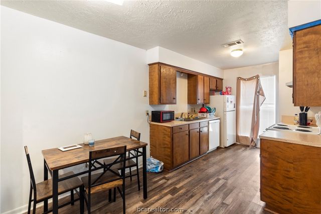 3909 Olive Street, Bryan, TX 77801