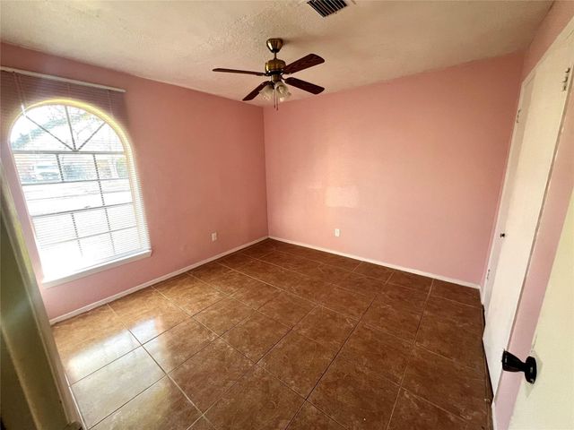 2406 Farriers Bend Drive, Friendswood, TX 77546