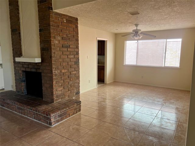 2406 Farriers Bend Drive, Friendswood, TX 77546