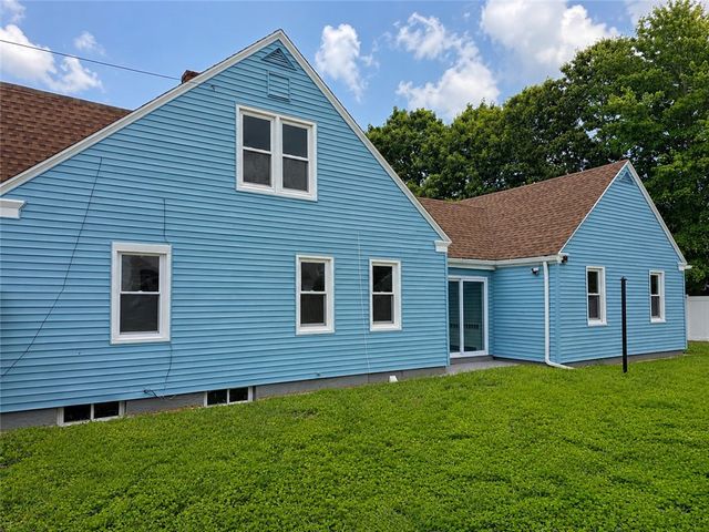 95 Ames Street, Pawtucket, RI 02861