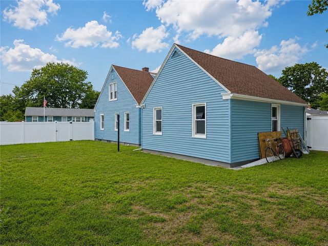95 Ames Street, Pawtucket, RI 02861