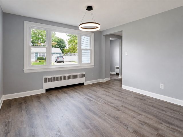 95 Ames Street, Pawtucket, RI 02861