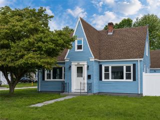 95 Ames Street, Pawtucket, RI 02861