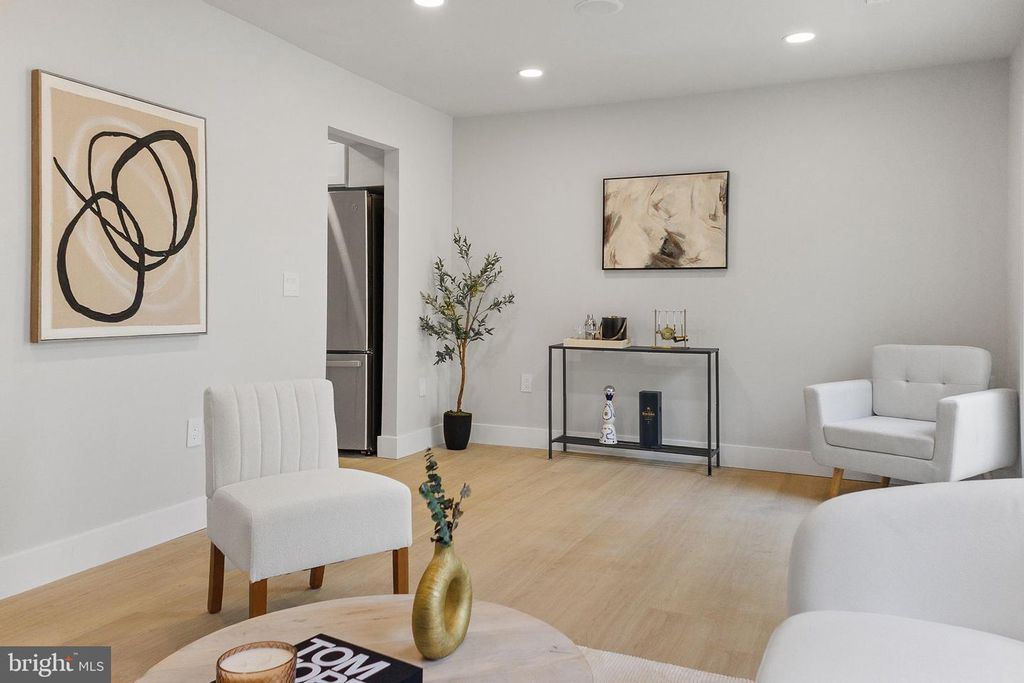 Image 15 of property listing at 1761 BRIGHTWELL CT, Waldorf, MD 20602