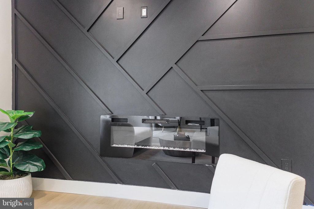 Image 16 of property listing at 1761 BRIGHTWELL CT, Waldorf, MD 20602