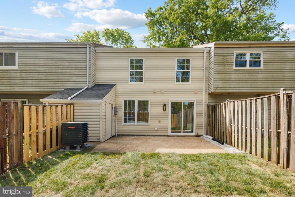 Image 32 of property listing at 1761 BRIGHTWELL CT, Waldorf, MD 20602